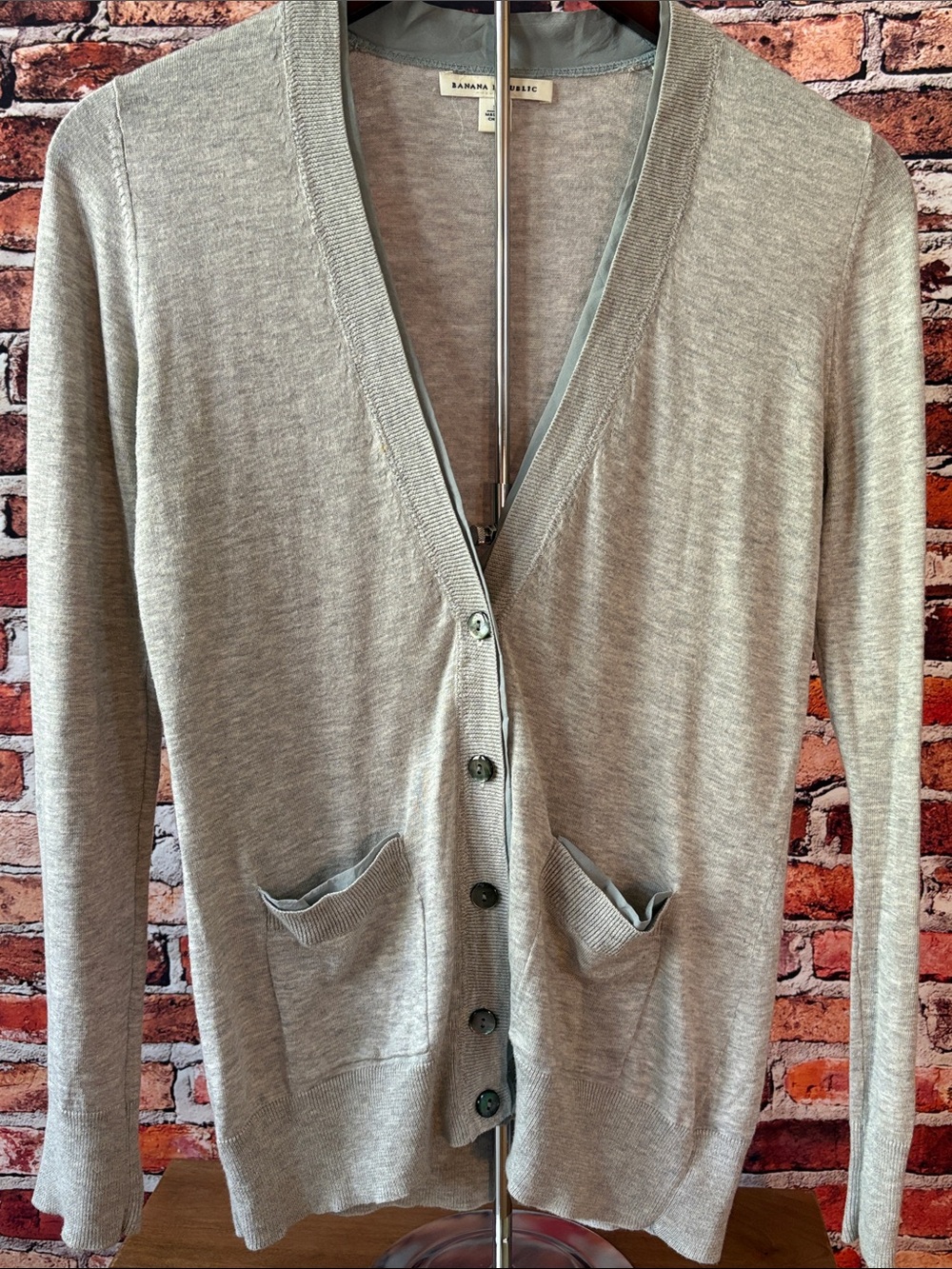 Banana Republic Gray V-Neck Button Front Cardigan with Trim Lightweight Small